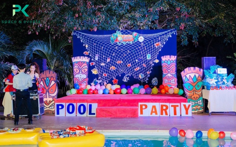 tiệc sinh nhật Pool party
